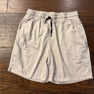 Men's Cream Evolve tie elastic Shorts extremely soft size Medium comfortable